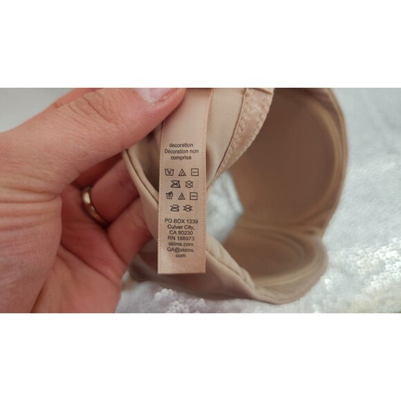 Skims 32B Clay Fits Everybody Beige Strapless Bra NWOT - Picture 9 of 9
